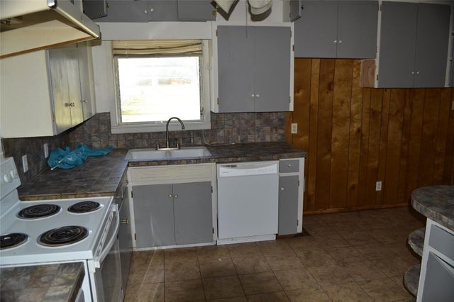 1502 Sherrard ST, Burnet, TX 78611