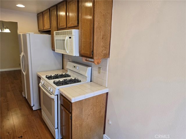 18153 Andrea Circle N 4, Northridge, CA 91325