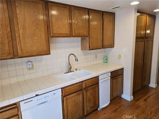 18153 Andrea Circle N 4, Northridge, CA 91325