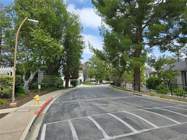 18153 Andrea Circle N 4, Northridge, CA 91325