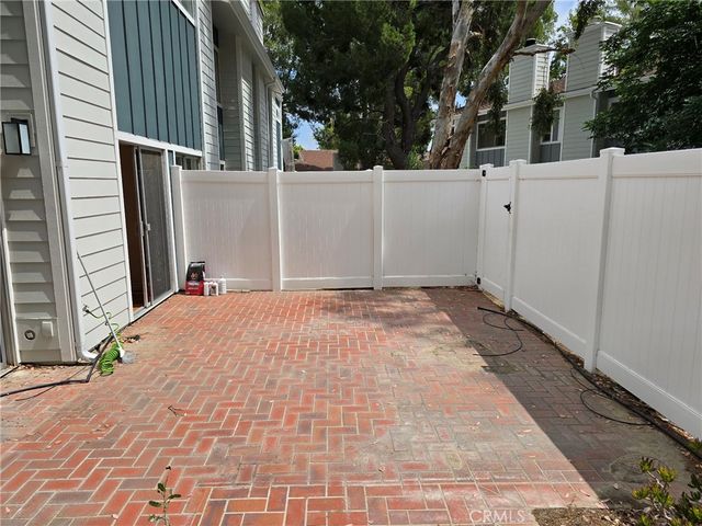 18153 Andrea Circle N 4, Northridge, CA 91325