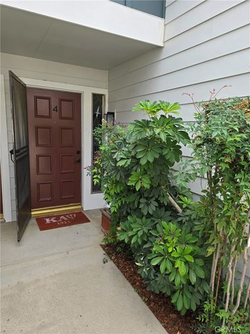 18153 Andrea Circle N 4, Northridge, CA 91325