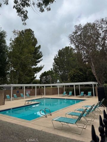 18153 Andrea Circle N 4, Northridge, CA 91325