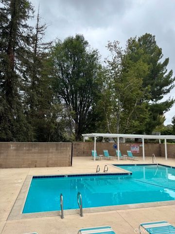 18153 Andrea Circle N 4, Northridge, CA 91325