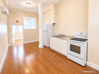 105 Bank Street 1D, Waterbury, CT 06702