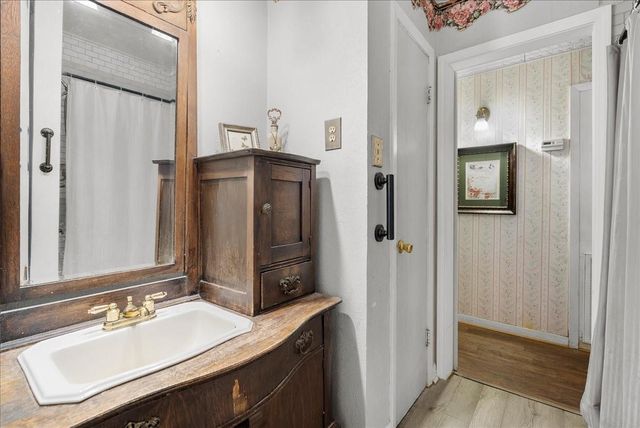 65 County Road 4011, Dayton, TX 77535