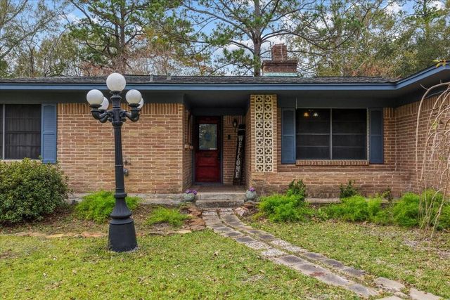 65 County Road 4011, Dayton, TX 77535