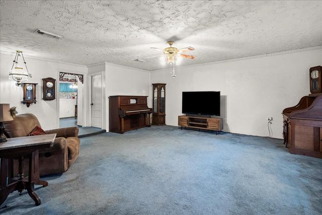 65 County Road 4011, Dayton, TX 77535