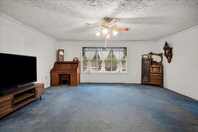 65 County Road 4011, Dayton, TX 77535