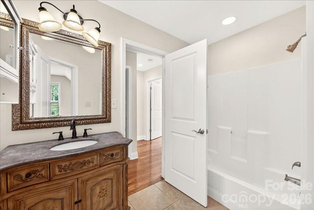1333 Woodland Drive, Charlotte, NC 28205