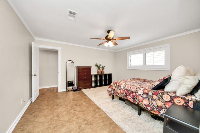 5838 Silver Forest Drive, Houston, TX 77092