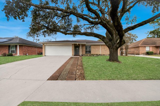 5838 Silver Forest Drive, Houston, TX 77092