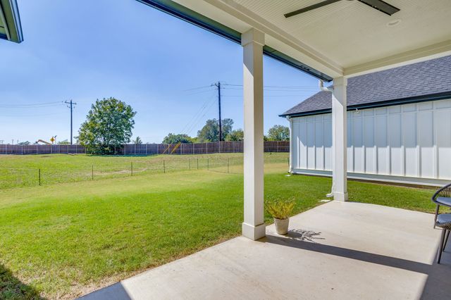 1000 Twin Creeks Drive, Weatherford, TX 76088