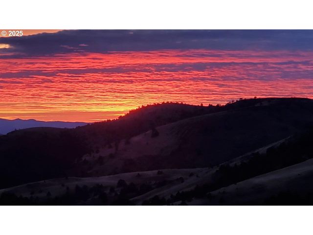 46457 HIGHWAY 218, Fossil, OR 97830