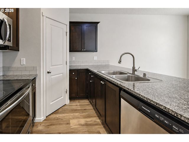 11536 Ne 126TH Ave 60, Vancouver, WA 98682