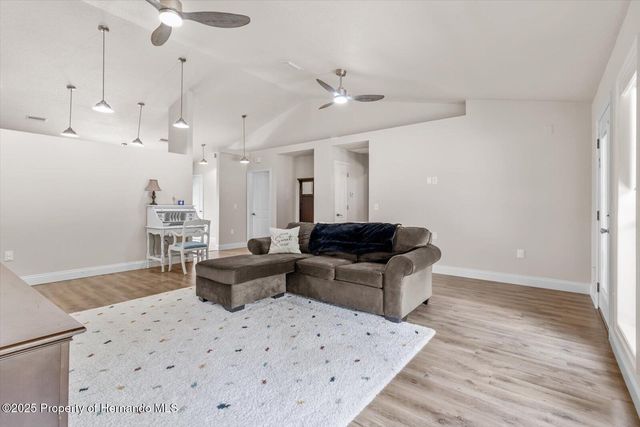 9271 Long Lake Avenue, Weeki Wachee, FL 34613