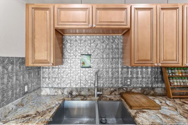 9271 Long Lake Avenue, Weeki Wachee, FL 34613