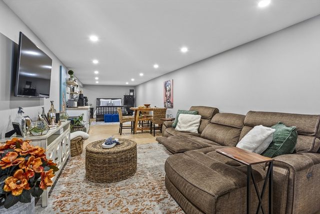 315 Grant St, Leominster, MA 01453