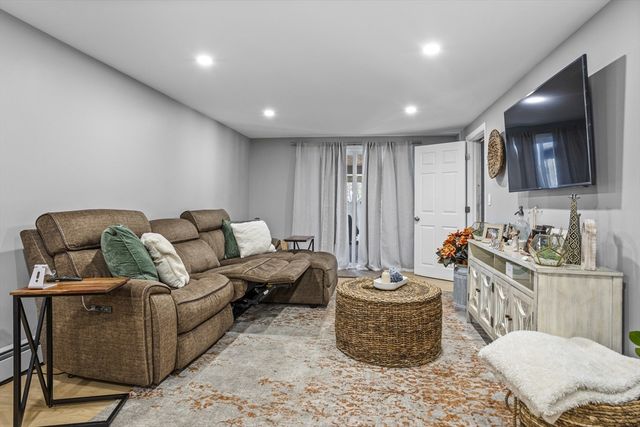 315 Grant St, Leominster, MA 01453