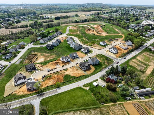 415 LITTLE WALNUT CT, Windsor, PA 17366