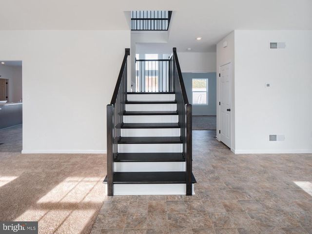 415 LITTLE WALNUT CT, Windsor, PA 17366