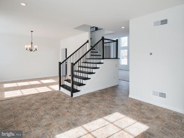 415 LITTLE WALNUT CT, Windsor, PA 17366