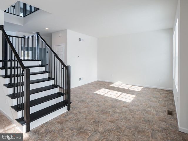 415 LITTLE WALNUT CT, Windsor, PA 17366