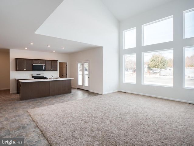 415 LITTLE WALNUT CT, Windsor, PA 17366