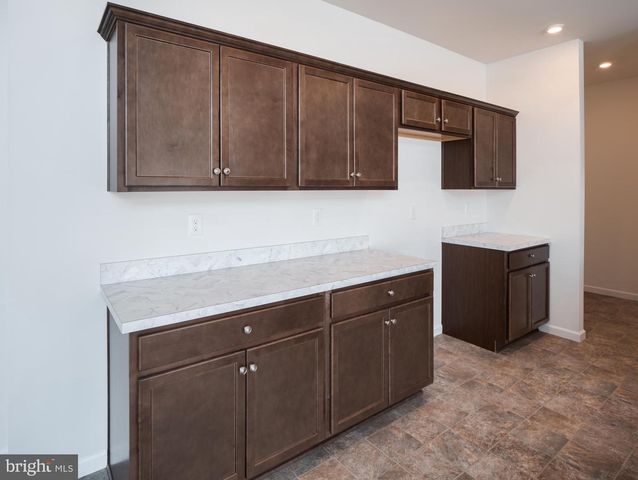 415 LITTLE WALNUT CT, Windsor, PA 17366