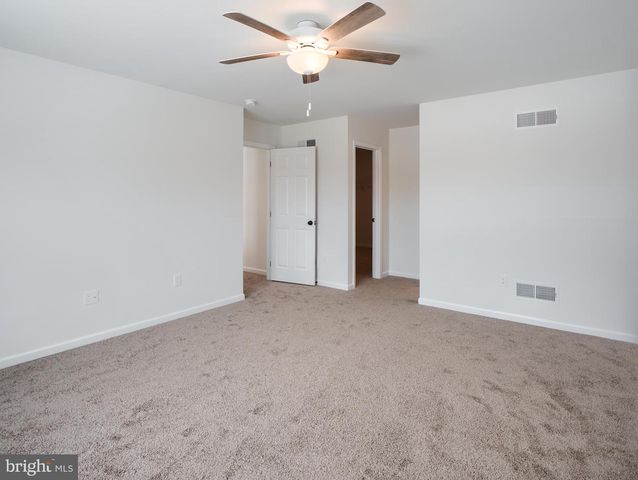 415 LITTLE WALNUT CT, Windsor, PA 17366