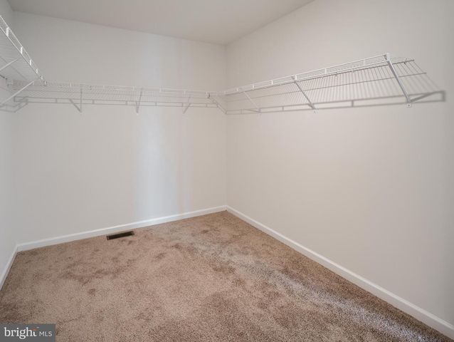 415 LITTLE WALNUT CT, Windsor, PA 17366