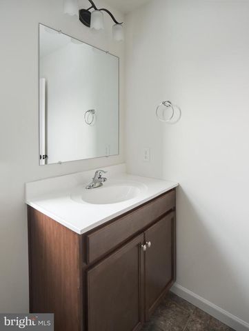 415 LITTLE WALNUT CT, Windsor, PA 17366