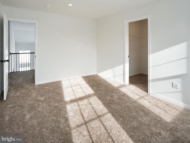 415 LITTLE WALNUT CT, Windsor, PA 17366