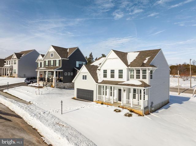 415 LITTLE WALNUT CT, Windsor, PA 17366