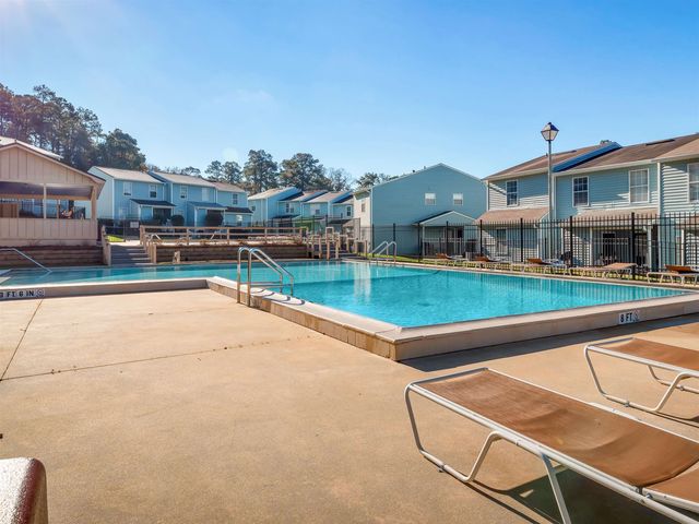 796 E Timberwood Circle, Tallahassee, FL 32304