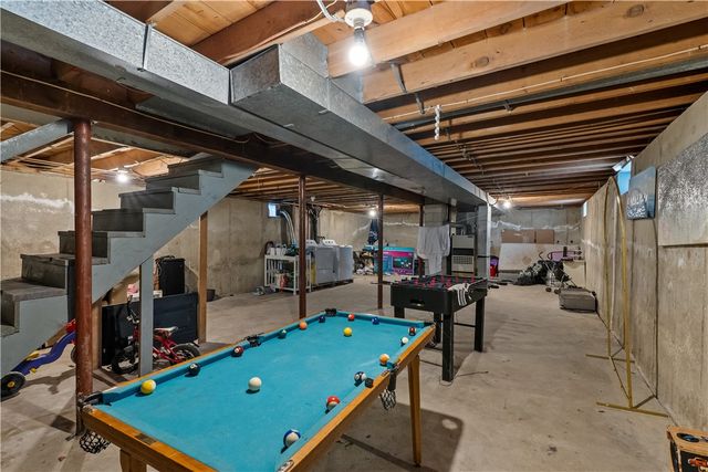 87 Pinehurst Avenue, Providence, RI 02908