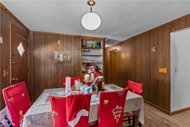 87 Pinehurst Avenue, Providence, RI 02908