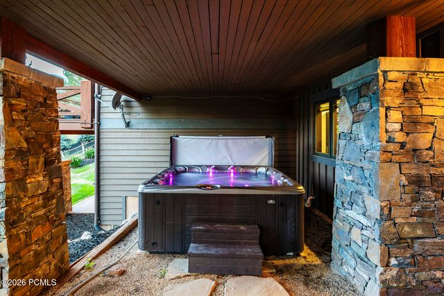 3000 Crestline Drive, Park City, UT 84060