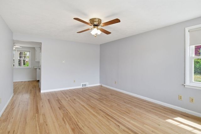 33 Overhill Dr, Springfield, MA 01129