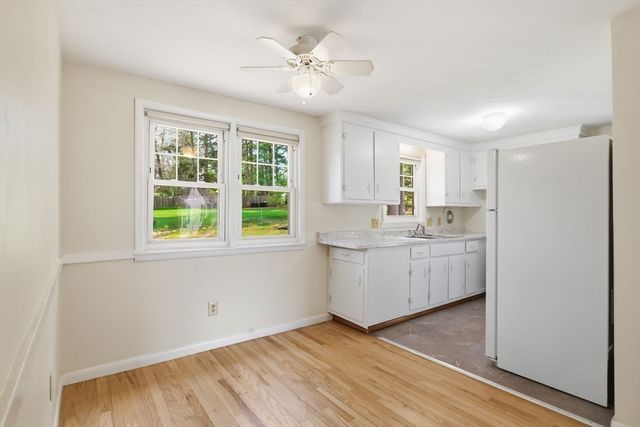 33 Overhill Dr, Springfield, MA 01129