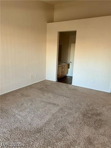 9901 Trailwood Drive 2004, Las Vegas, NV 89134