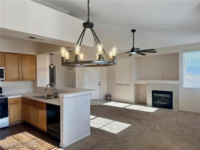 9901 Trailwood Drive 2004, Las Vegas, NV 89134