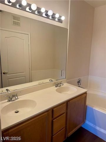 9901 Trailwood Drive 2004, Las Vegas, NV 89134
