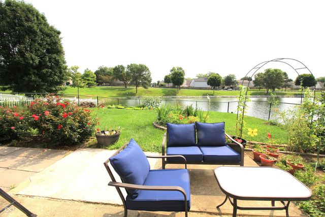 2399 Longleaf Drive, Greenwood, IN 46143