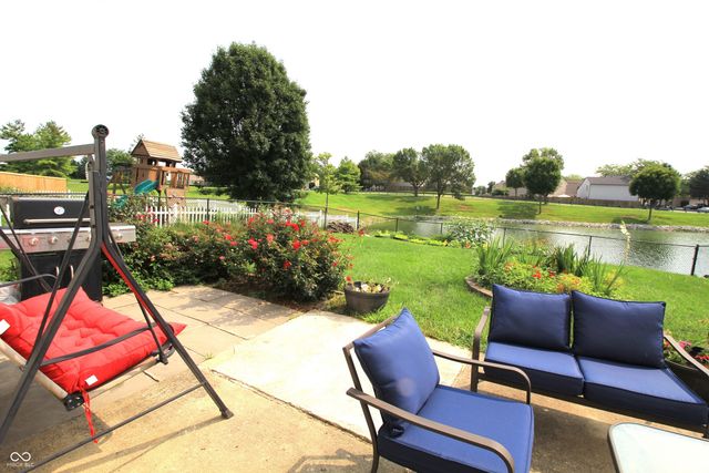2399 Longleaf Drive, Greenwood, IN 46143