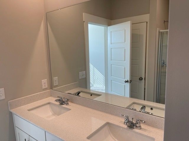 658 Birdie Dr, Spring Hill, TN 37174