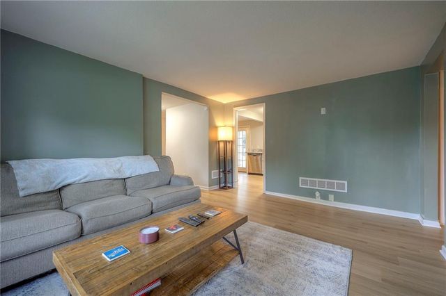 5201 Riggs Street, Mission, KS 66202