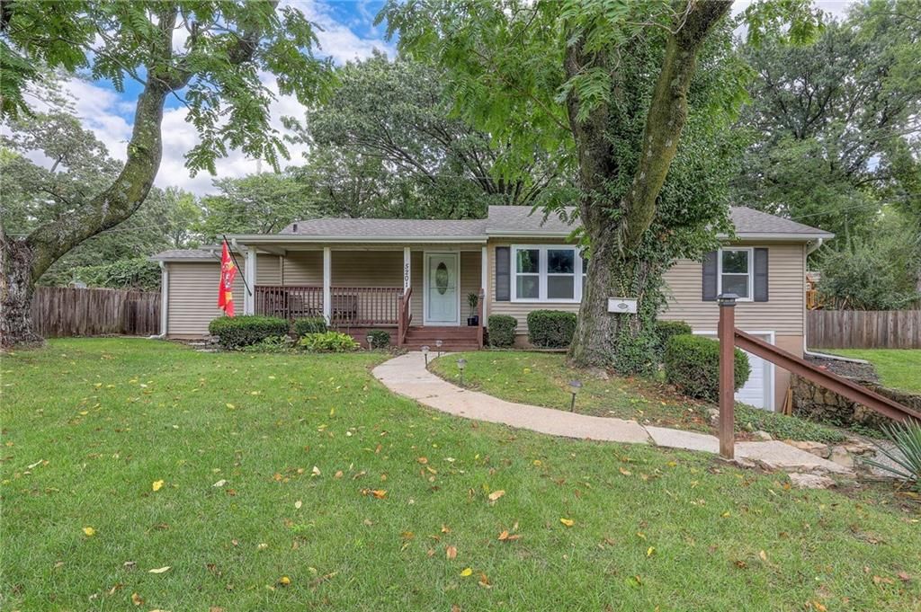 5201 Riggs Street, Mission, KS 66202