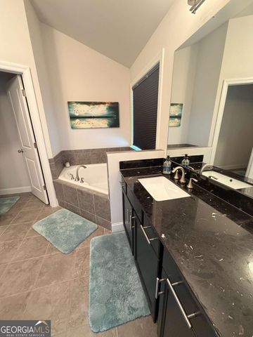 9015 Woodland Trail 8, Alpharetta, GA 30009