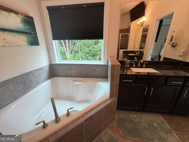9015 Woodland Trail 8, Alpharetta, GA 30009